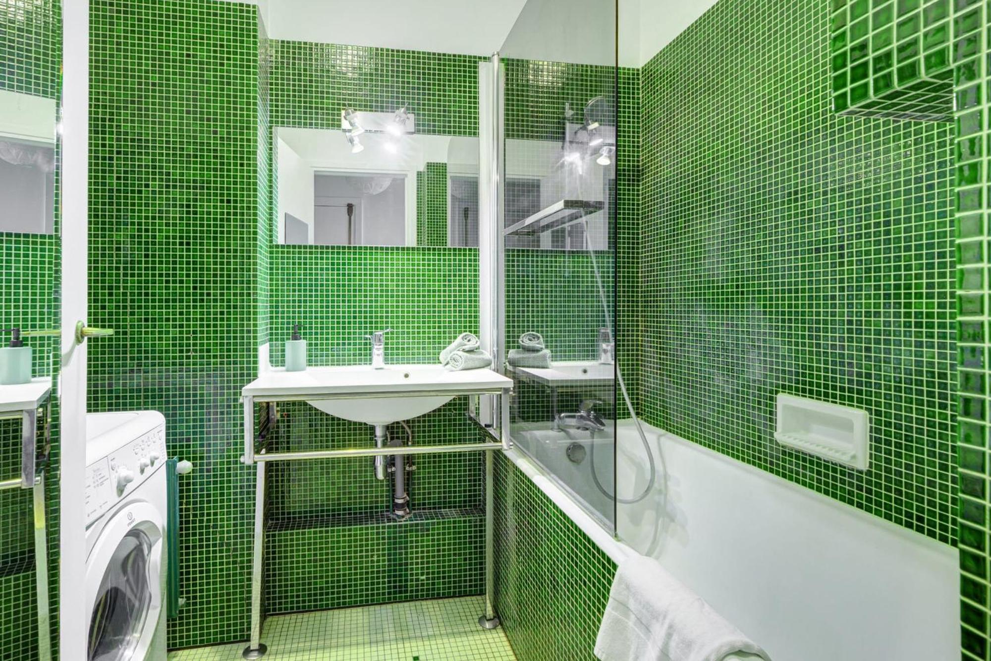 St Germain & Le Bon Marche With Balcony - Cityapartmentstay Париж Экстерьер фото